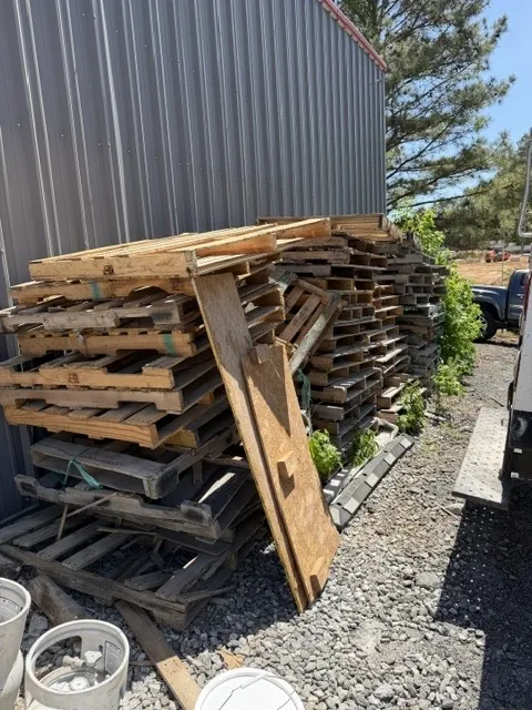 Commercial Pallet & Debris Cleanup in Holly Springs, GA